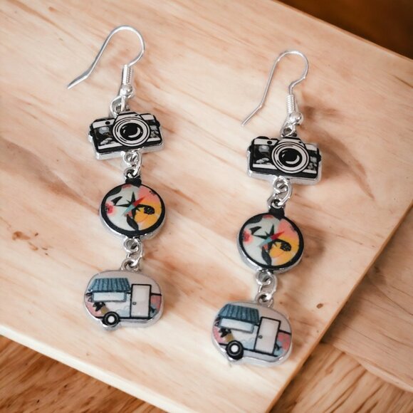 RV Camping Earrings with RV, Compass and Camera - New - Picture 1 of 2